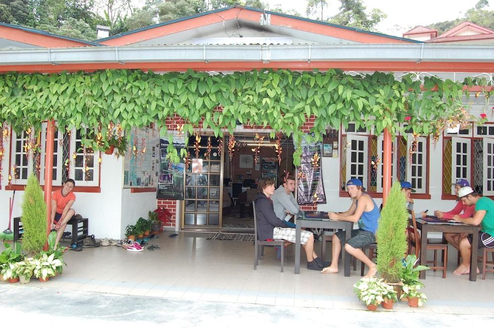 Rovers Inn Cameron Highlands Exterior foto